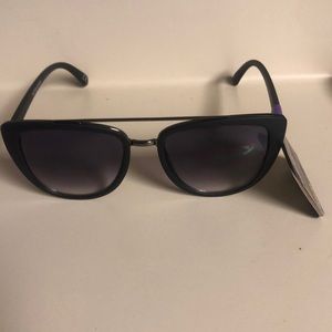 Foster grant brand new sunglasses